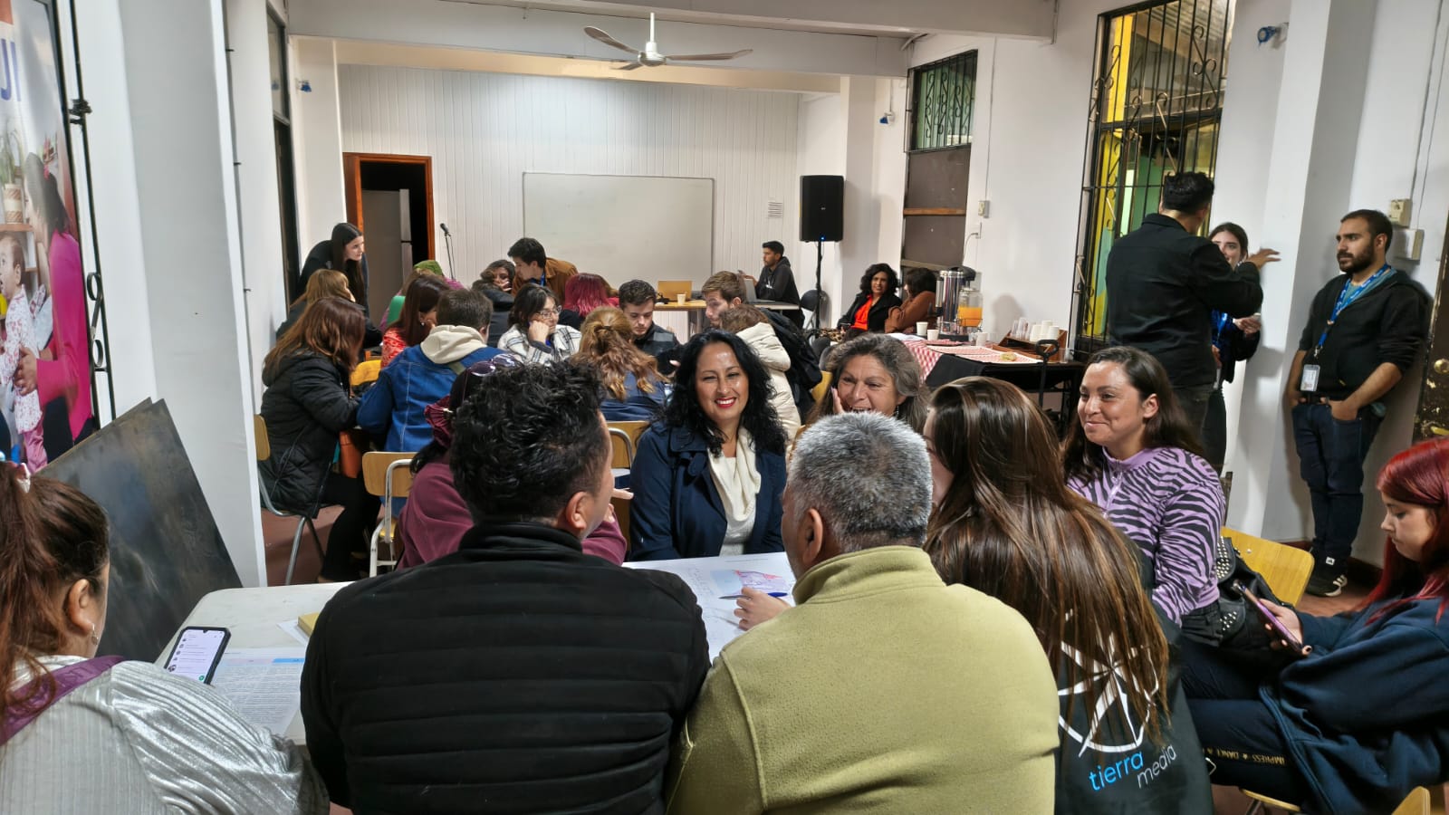 Achupallas y Santa Julia participaron activamente en taller ciudadano del Plan Regulador